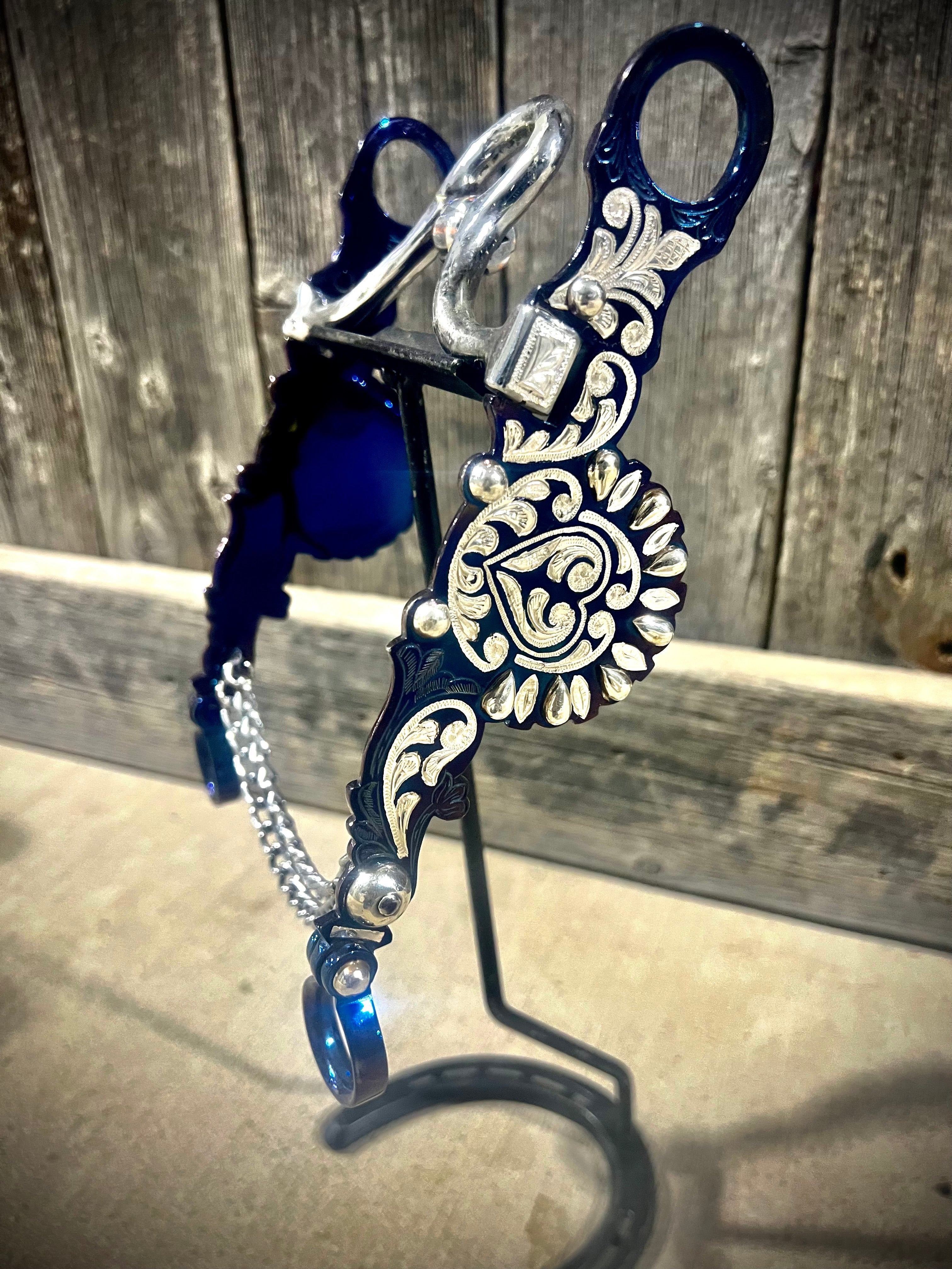 Classy Concho Bit w/Engraved Heart Shank and Keyhole Mouthpiece